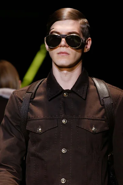 Look 84